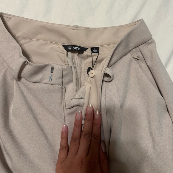 Cuts Clothing Women’s Essential Pant - Picture 4 of 5